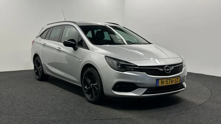 Opel Astra 2021 photo 2