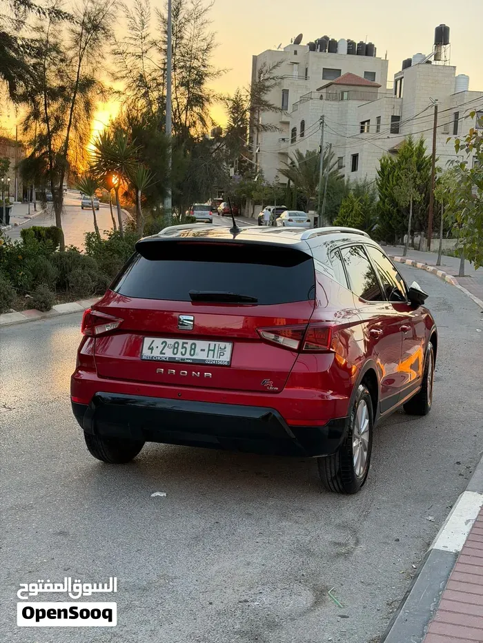 Seat Arona 2018 photo 2