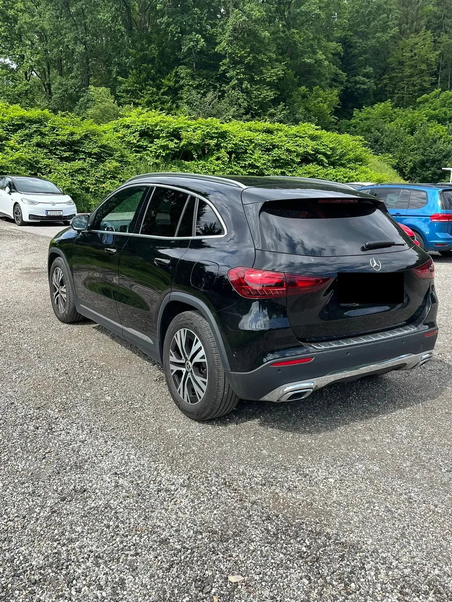 Mercedes-Benz Gla Class 2025 photo 2