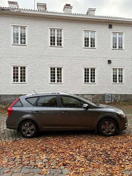 Kia Ceed 2010 photo 4