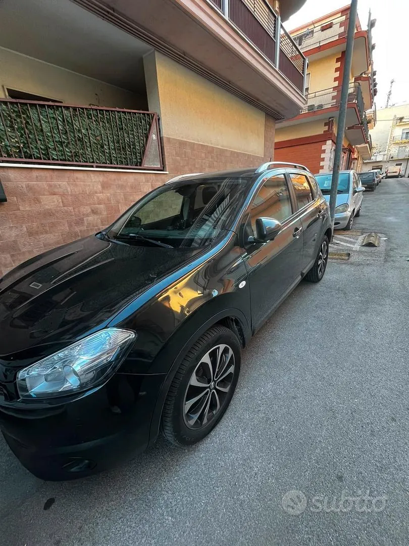 Nissan Qashqai 2012 photo 2