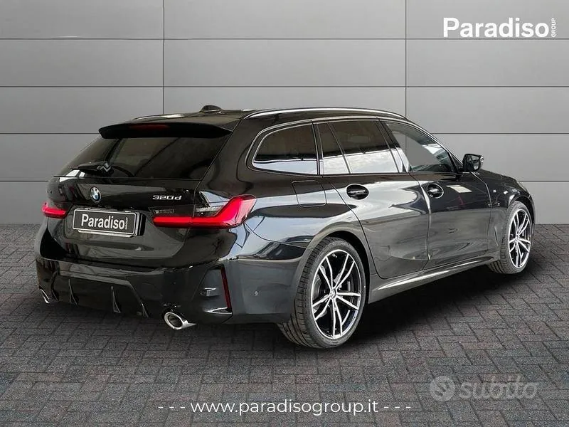 BMW 3 Series 2024 photo 2