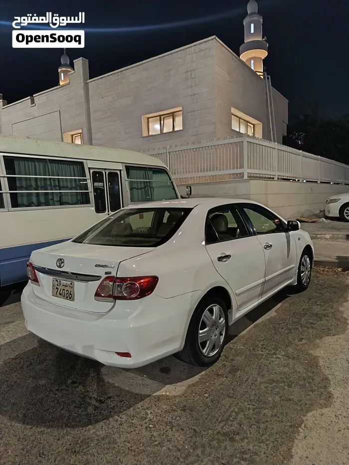 Toyota Corolla 2013 photo 3