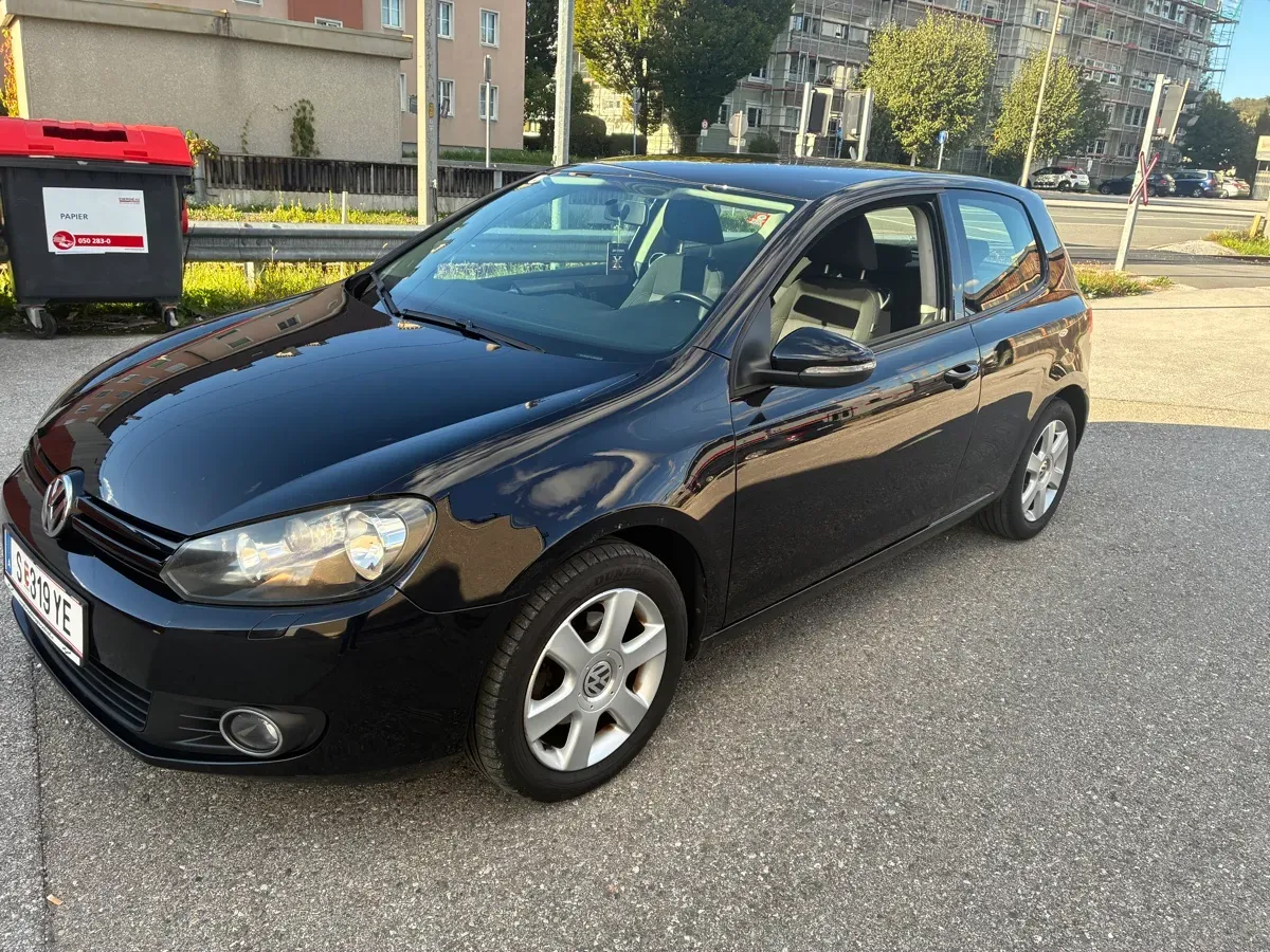 Volkswagen Golf 2010 photo 2