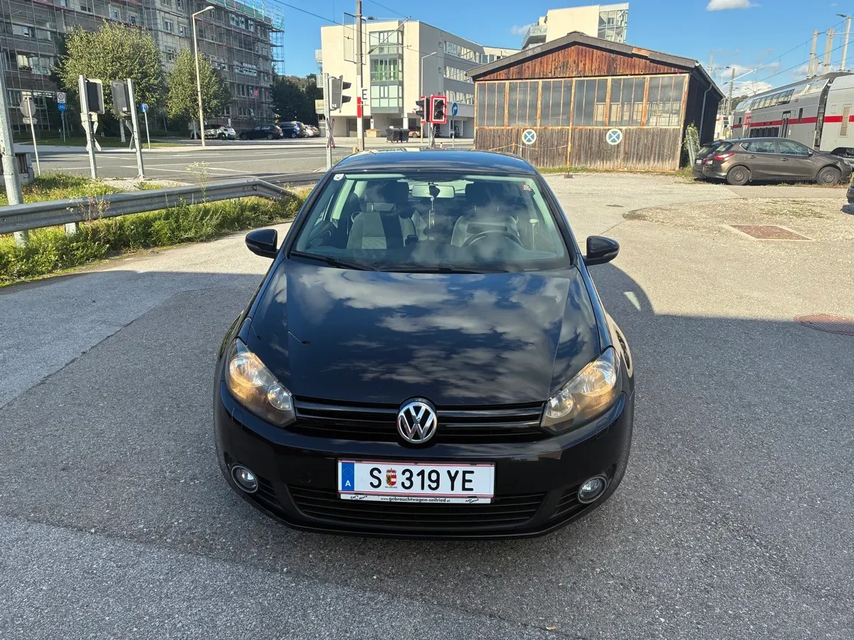 Volkswagen Golf 2010 photo 3