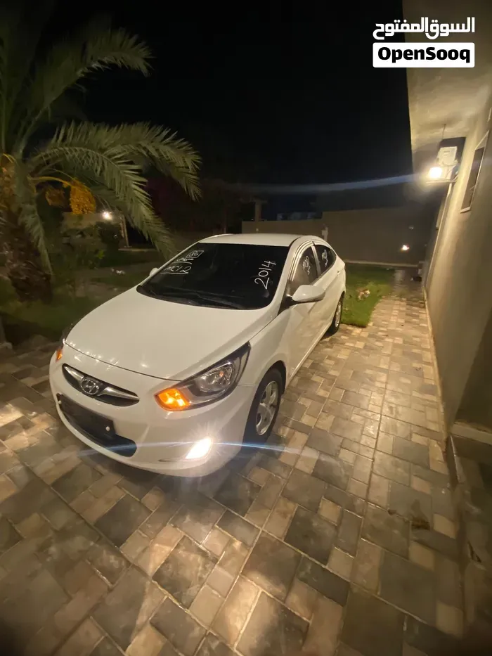 Hyundai Accent 2014 photo 3