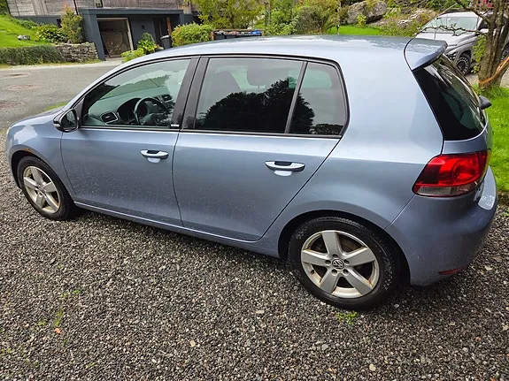 Volkswagen Golf Vi 2012 photo 2
