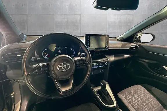 Toyota Yaris Cross 2023 photo 3