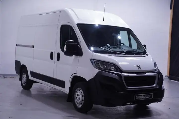Peugeot Boxer 2020 photo 2