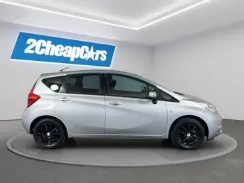 Nissan Note 2014 photo 5