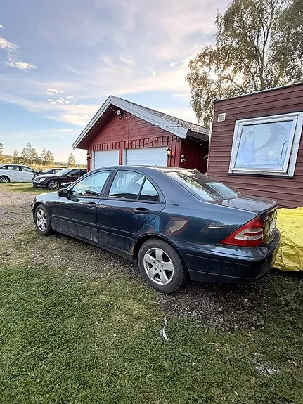 Mercedes-Benz C200 D 2003 photo 5