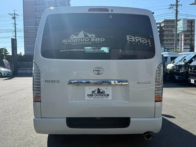 Toyota Hiace 2014 photo 3