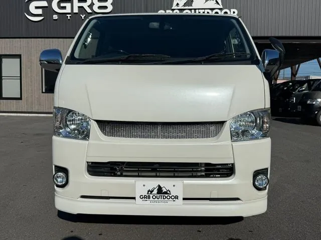 Toyota Hiace 2014 photo 2