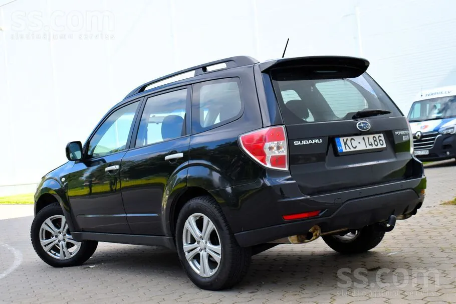 Subaru Forester 2010 photo 5