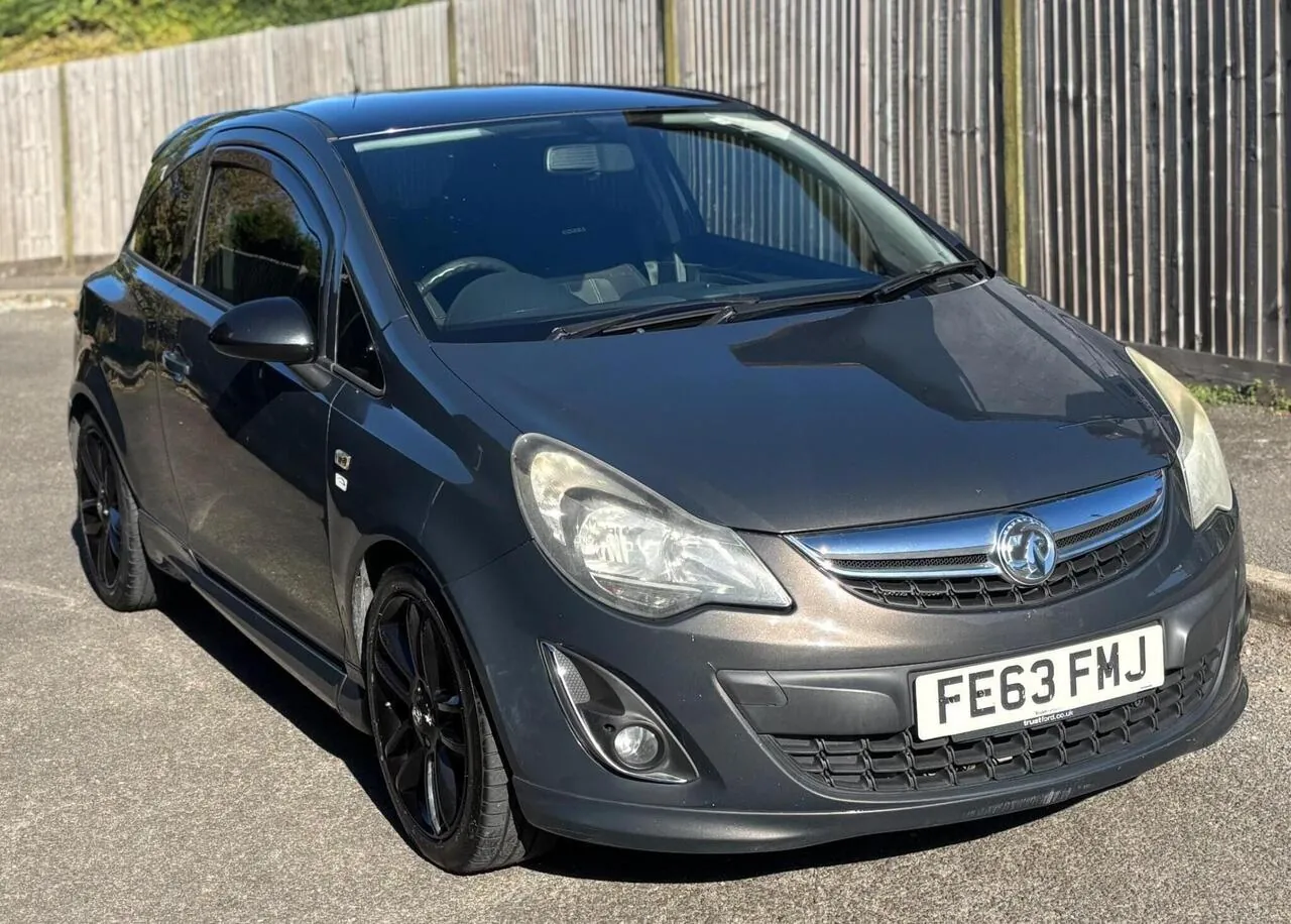 Vauxhall Corsa 2013 photo 2