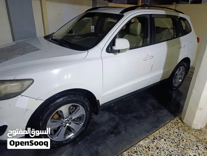 Hyundai Santa Fe 2012 photo 2