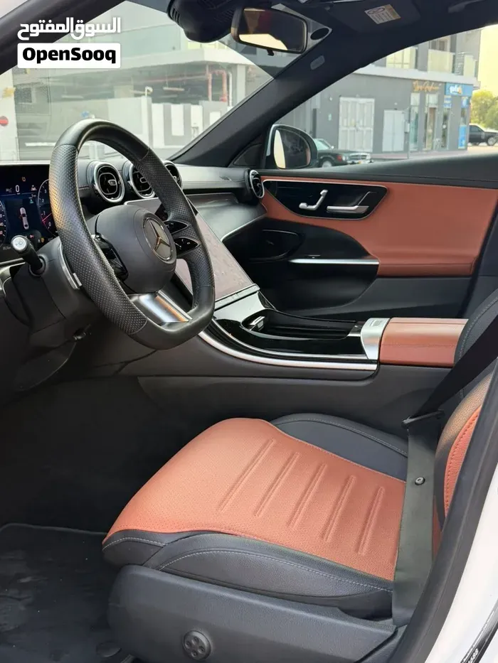 Mercedes-Benz C-Class 2025 photo 2