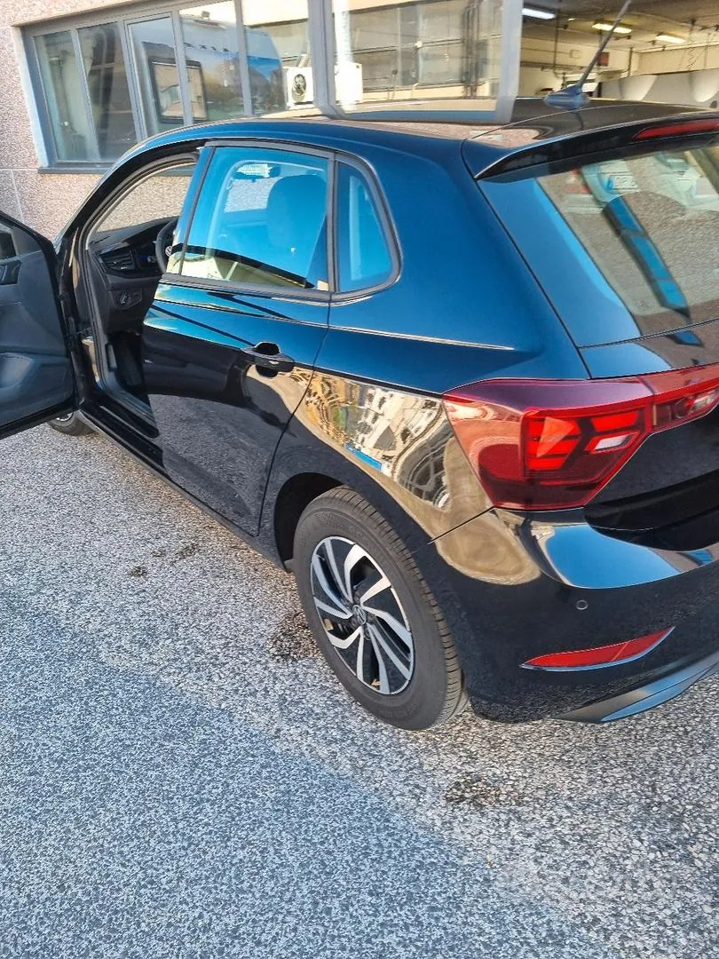 Volkswagen Polo 2023 photo 2