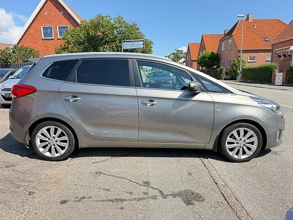 Kia Carens 2014 photo 2