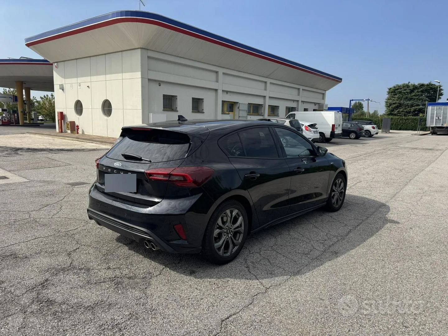 Ford Focus 2024 photo 2