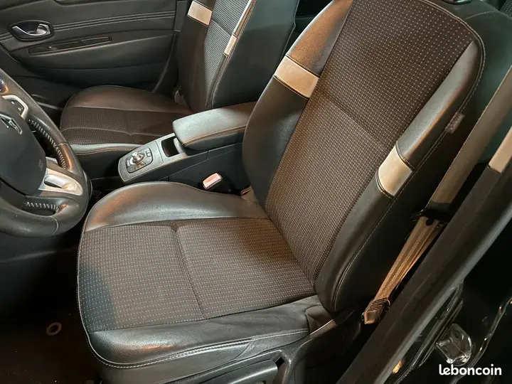 Renault Scenic 2011 photo 5