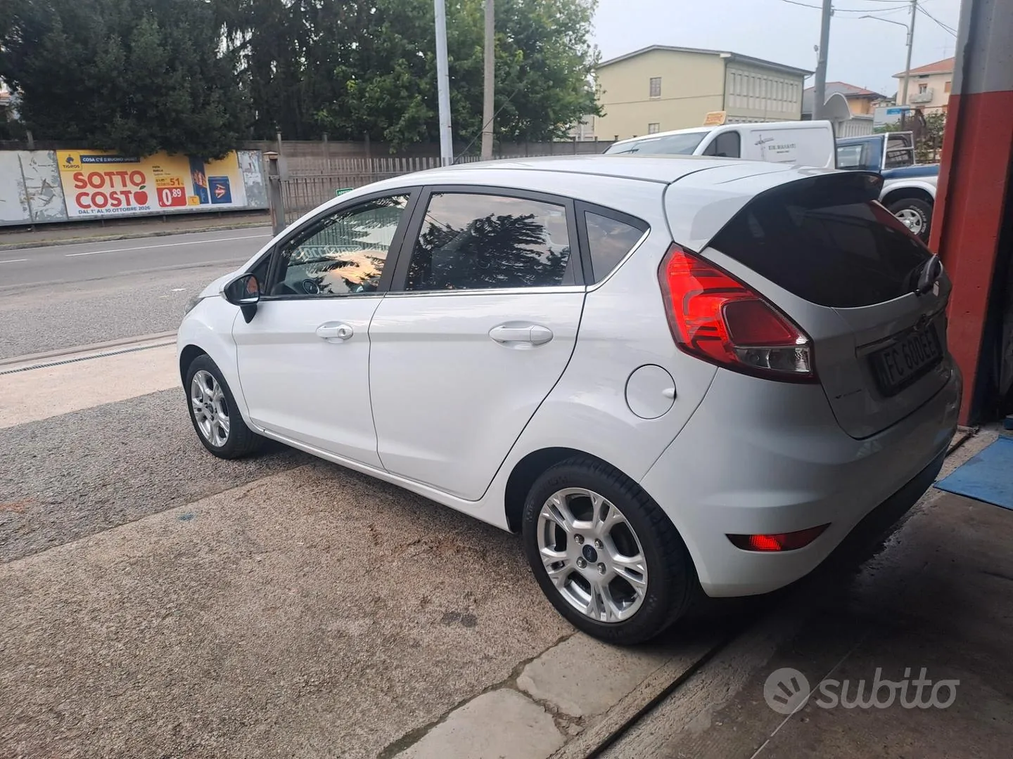 Ford Fiesta 2015 photo 5