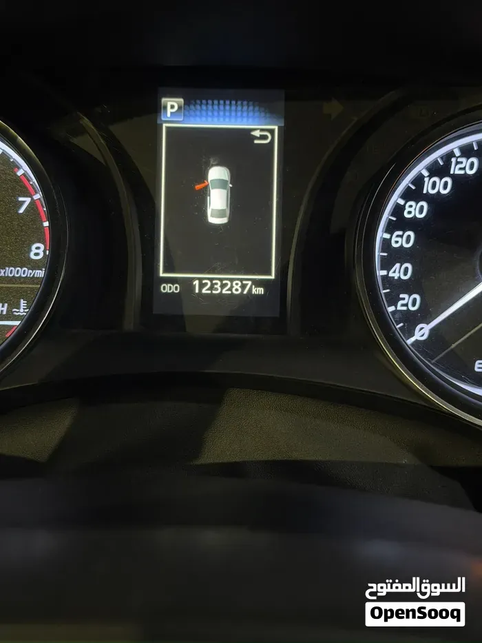 Toyota Camry 2018 photo 2