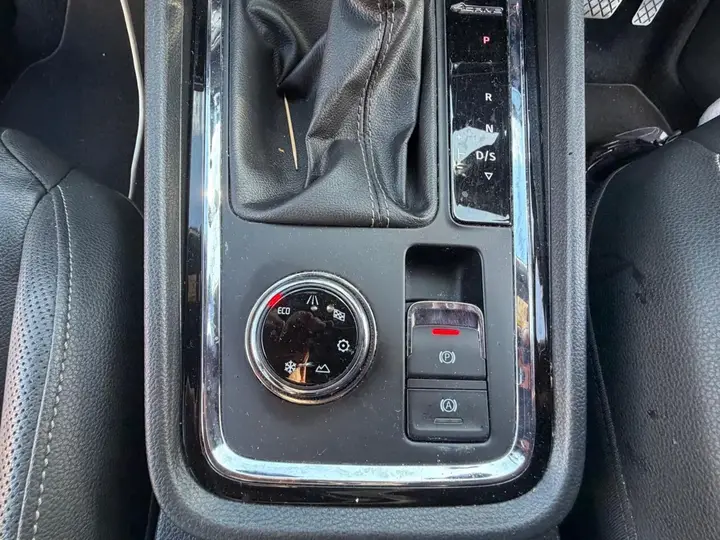 Seat Ateca 2017 photo 4