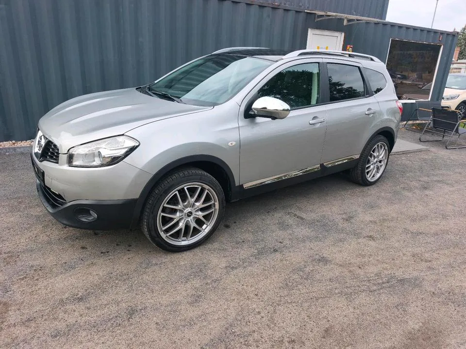 Nissan Qashqai+2
