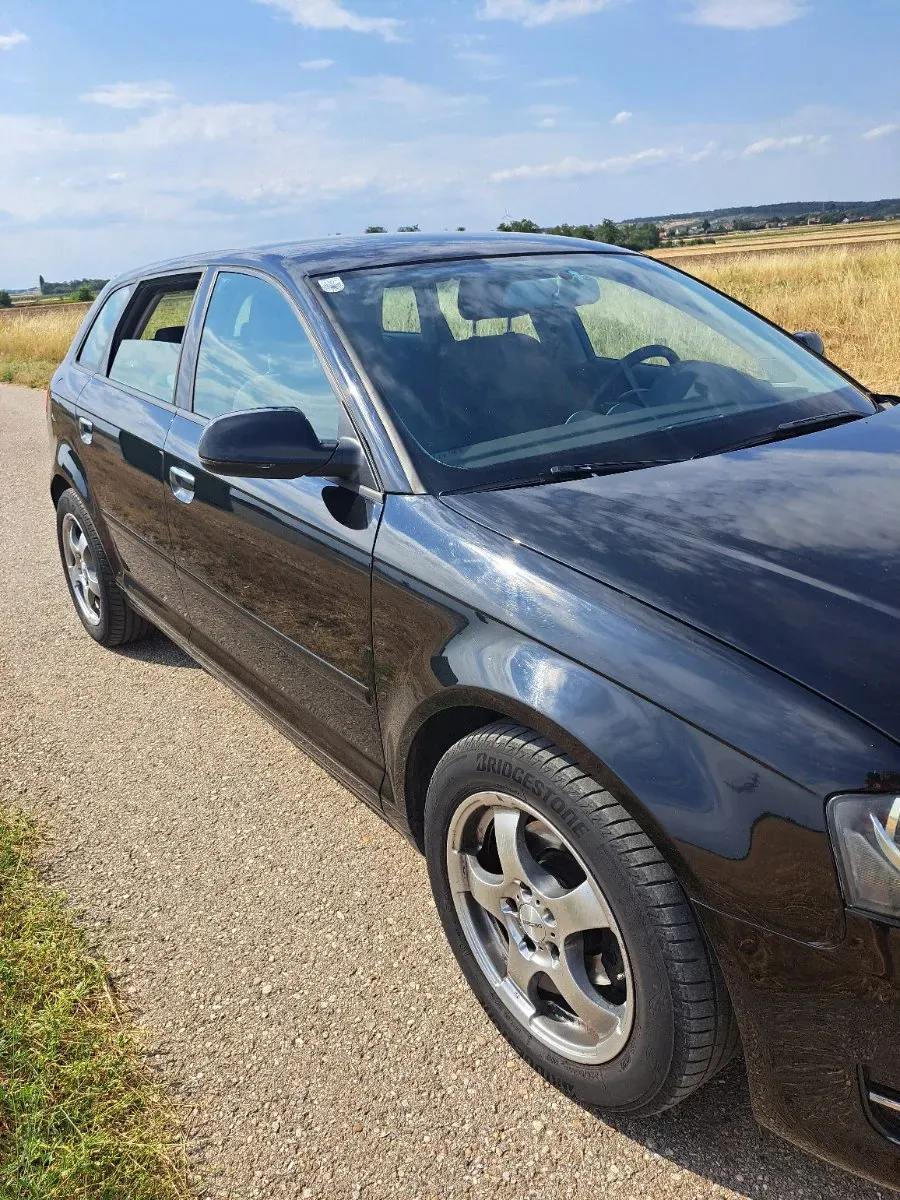 Audi A3 2012 photo 3