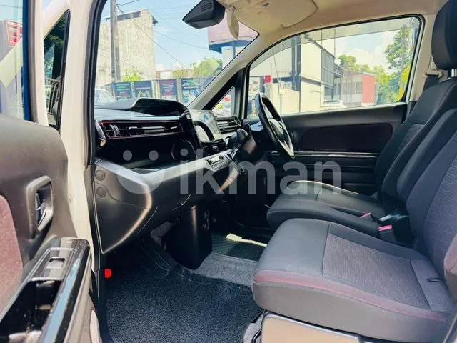 Suzuki Wagon R Stingray 2018 photo 2