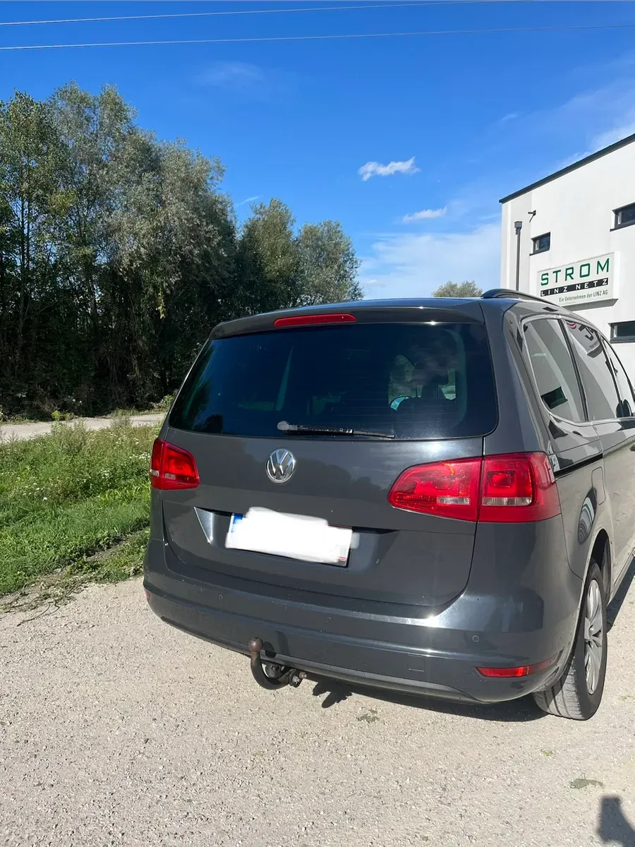 Volkswagen Sharan 2011 photo 3