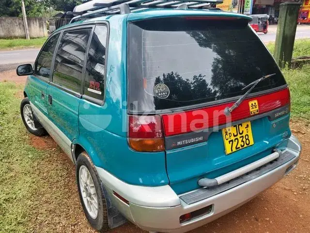 Mitsubishi Rvr 1996 photo 2