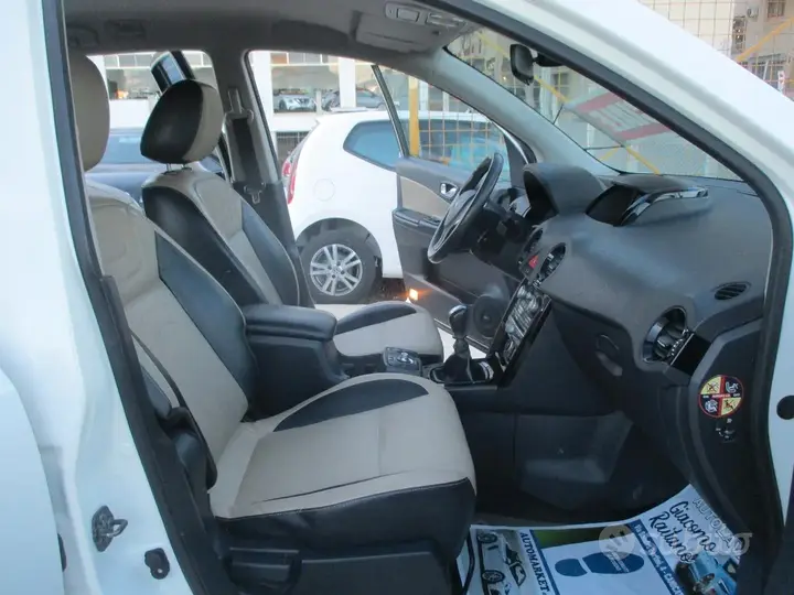 Renault Koleos 2009 photo 4