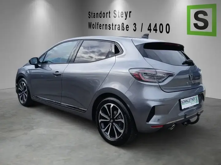 Renault Clio 2024 photo 2