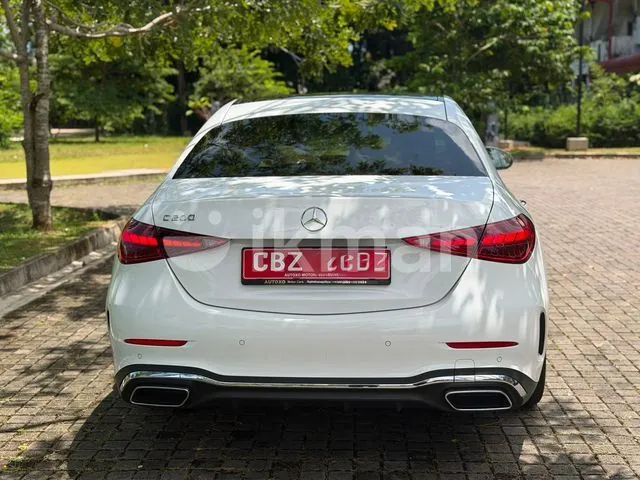 Mercedes-Benz C200 2023 photo 3