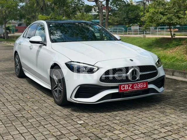 Mercedes-Benz C200 2023 photo 2