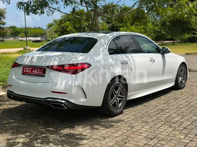 Mercedes-Benz C200 2023 photo 4