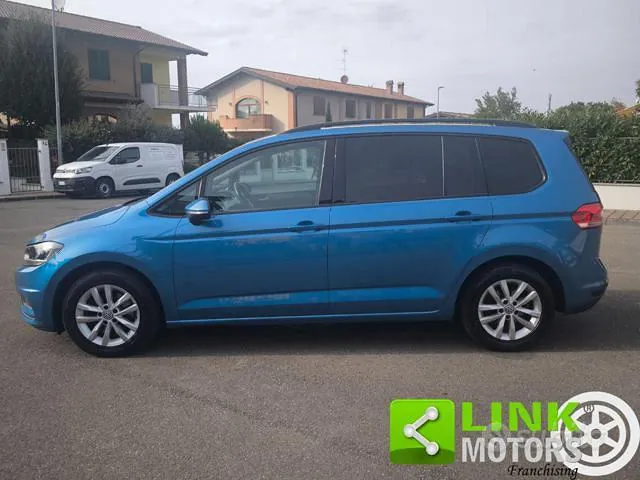 Volkswagen Touran 2019 photo 2