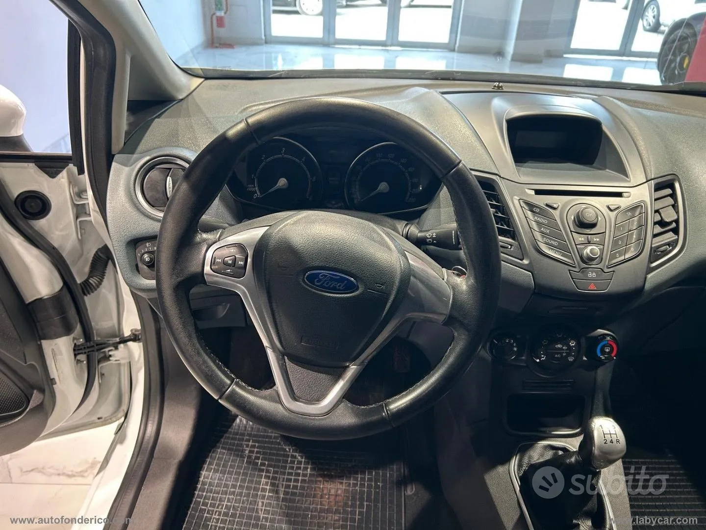 Ford Fiesta 2014 photo 5