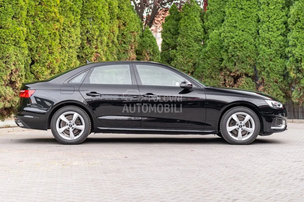 Audi A4 2022 photo 4
