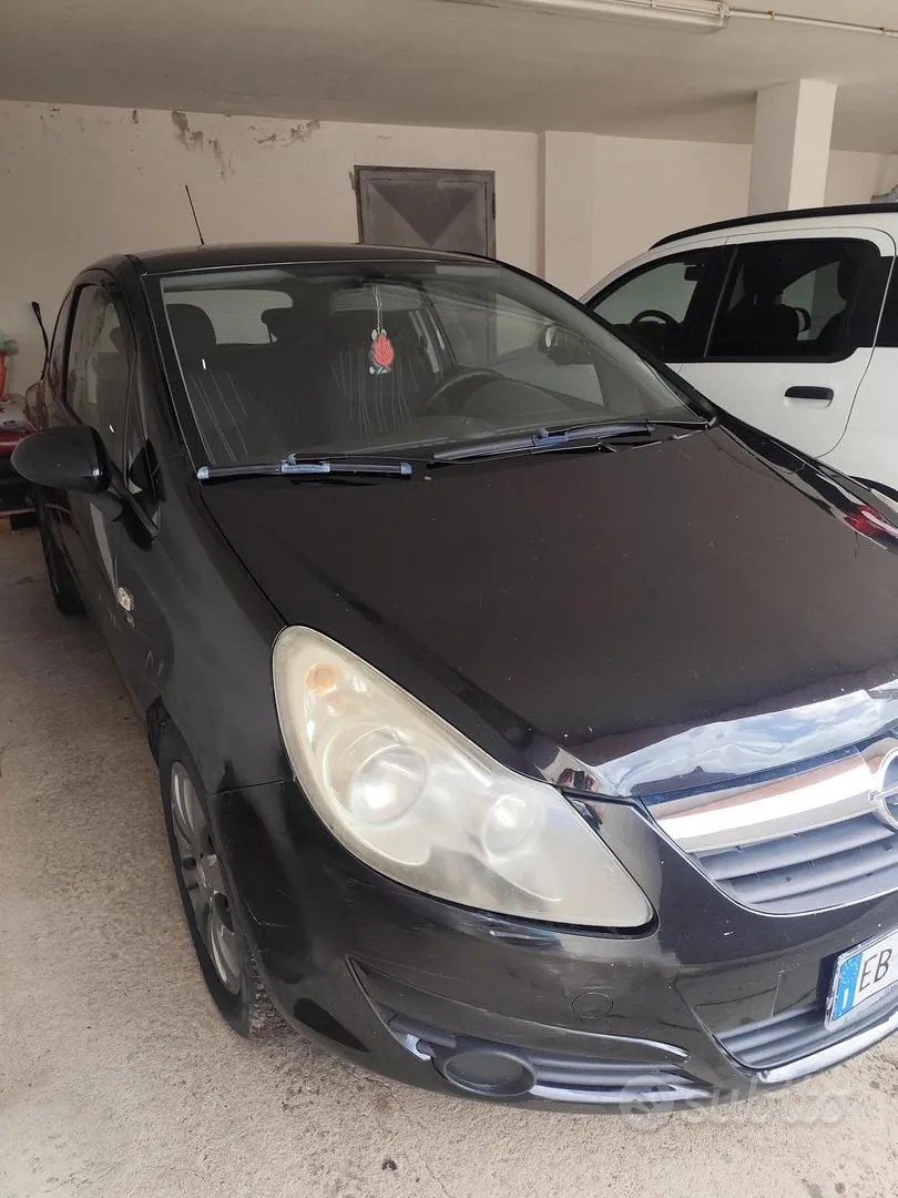 Opel Corsa 2010 photo 2