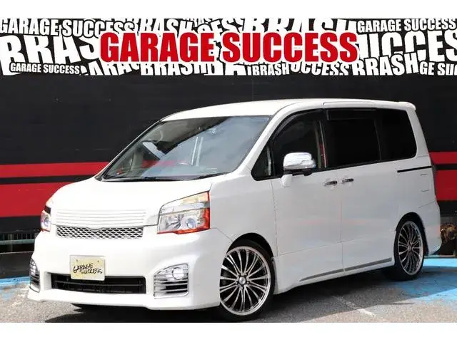 Toyota Voxzie Zs