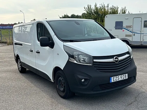 Opel Vivaro 2015 photo 2