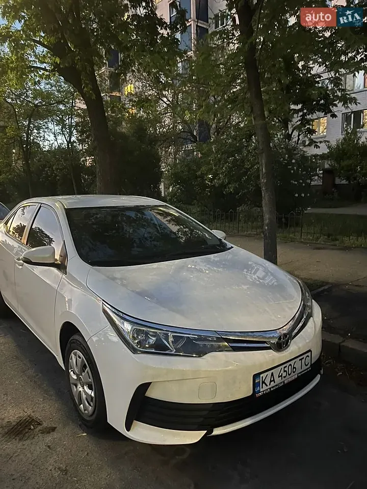 Toyota Corolla 2017 photo 2