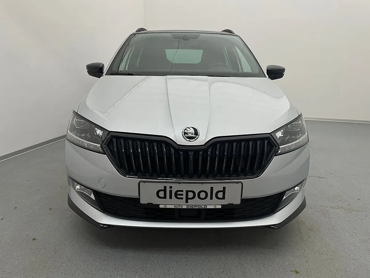 Skoda Fabia 2021 photo 2