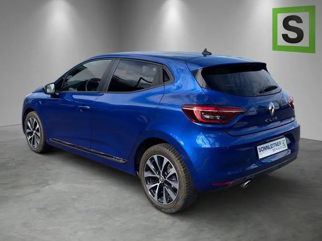 Renault Clio 2022 photo 2