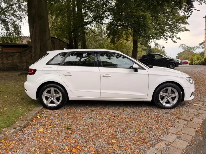Audi A3 2017 photo 5