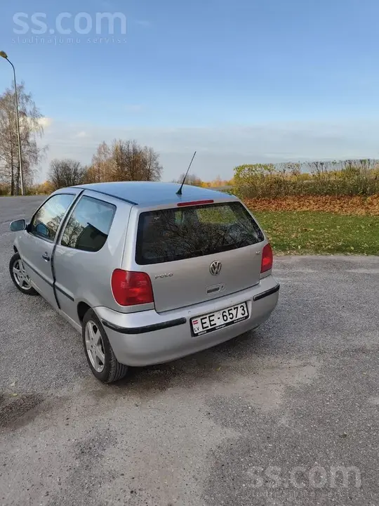 Volkswagen Polo 2000 photo 2
