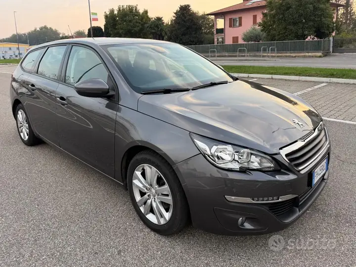 Peugeot 308 2017 photo 3